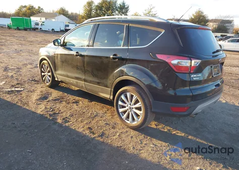2017 Ford Escape Titanium из США, поврежденный, VIN 1FMCU0JD6HUC41886